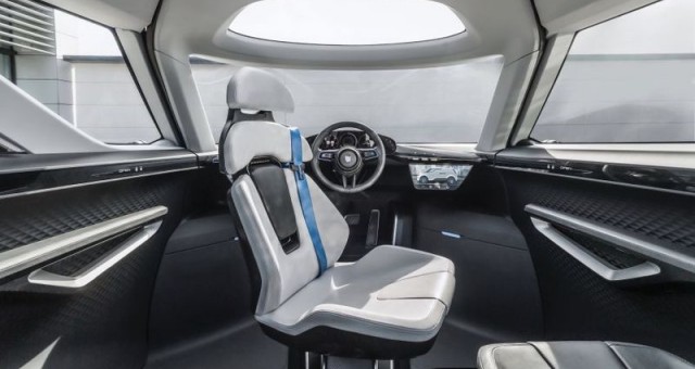 Nội thất 6 ghế kỳ lạ trên mẫu xe Concept Porsche Vision Renndienst